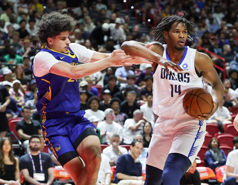 Morez Johnson Jr. gets a rebound in Summer League against the Warriors