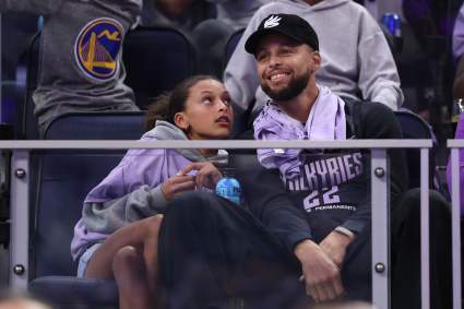 Warriors Make Stephen Curry Announcement Ahead of Lakers Opener After Injury Scare