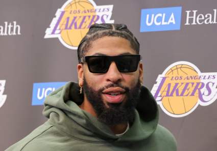 Ex-Los Angeles Lakers Star Anthony Davis Sends Out 13-Word Post