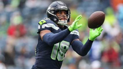 Seahawks Reunite with 5th Year Former Michigan Linebacker
