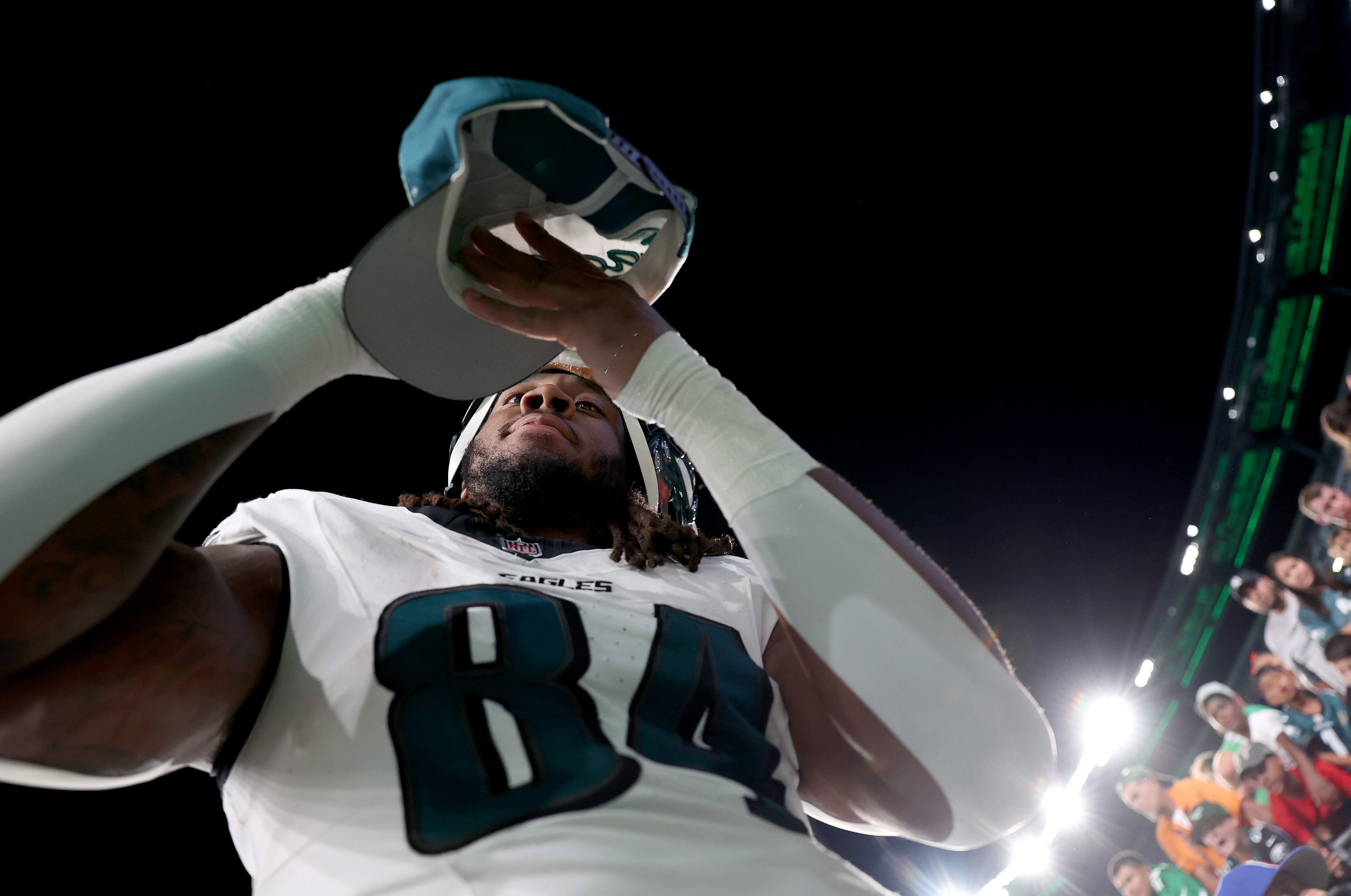 Eagles Release 16-Game Pass Catcher Before Cowboys Showdown: Report