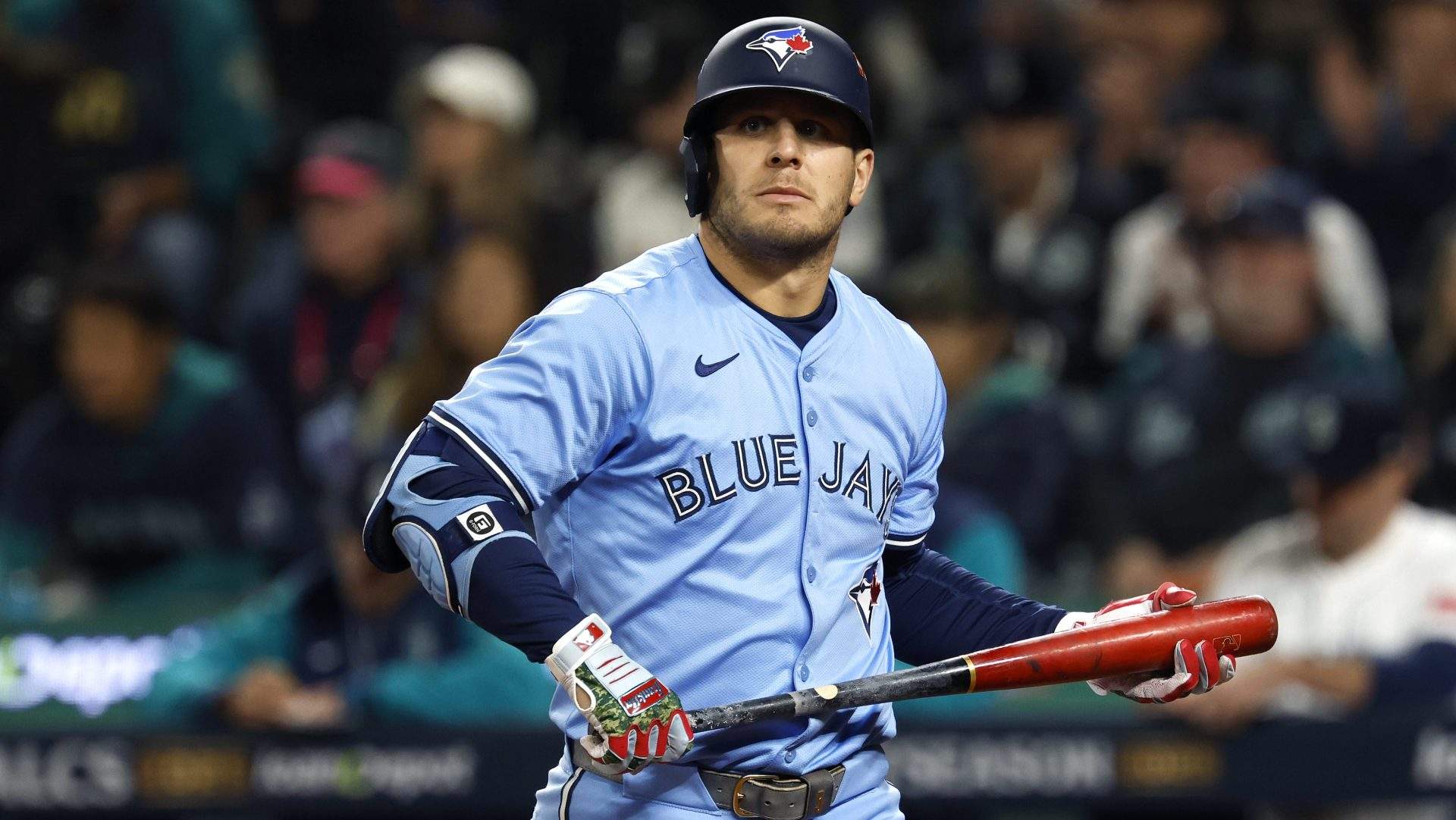 Ex-Toronto Blue Jays Gold Glove Award Winner Handed Harsh Take on Future