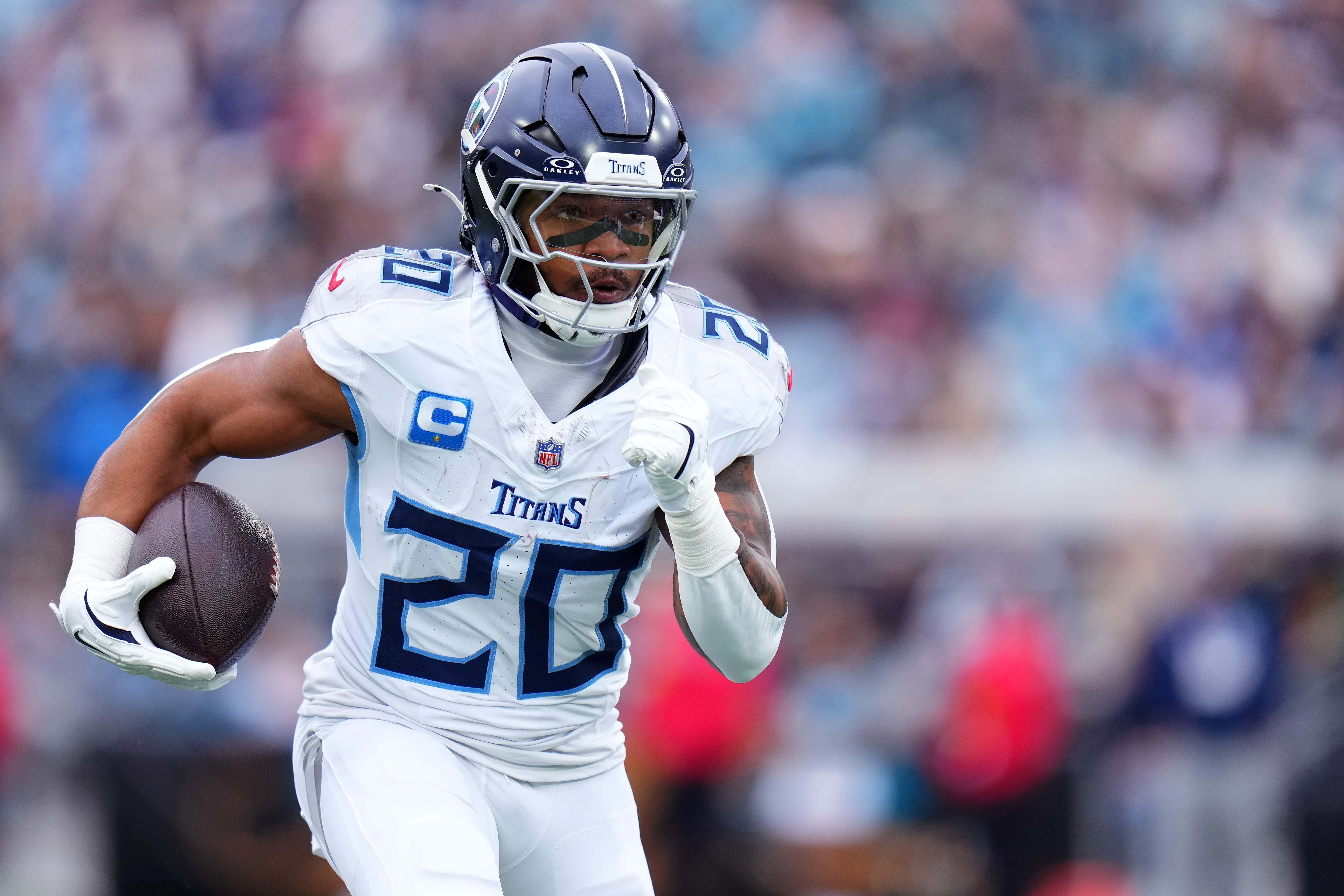 Panthers Linked to Trade for 5955-Yard Pro Bowl RB
