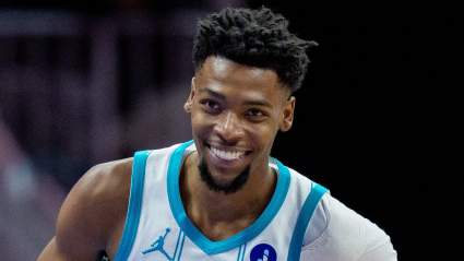 Hornets Star Buys 500 Game Tickets For Breast Cancer Survivors