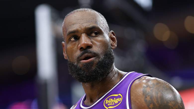 LeBron James, Los Angeles Lakers, Philadephia 76ers, LeBron James Pablo Torre investigation, LeBron James Fanatics helicopter