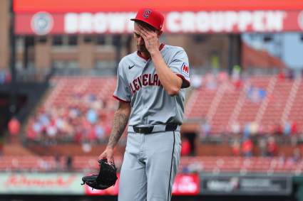 2 Guardians Pitchers Leave Contracts Suddenly After Season Ends