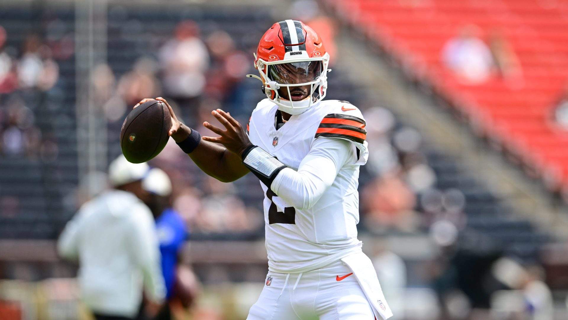 Cleveland Browns trade pitch: Shedeur Sanders to a QB-needy team amid rumors.
