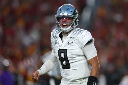 Who’s Oregon Starting QB This Week? Dante Moore, Dylan Raiola, Brock Thomas Updates
