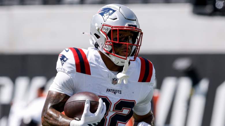 TreVeyon Henderson New England Patriots