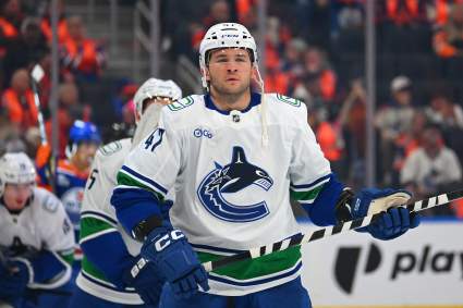 Canucks’ Paul Cotter Setting Up Trade
