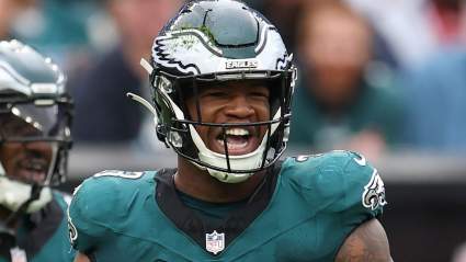 Bears Trade Pitch Lands $25.8 Million Rising-Star DE From Eagles