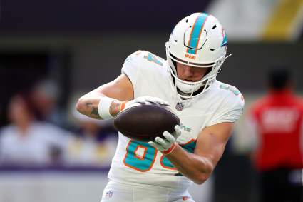 Dolphins’ Discarded WR Signs With Patriots After Romeo Doubs Injury
