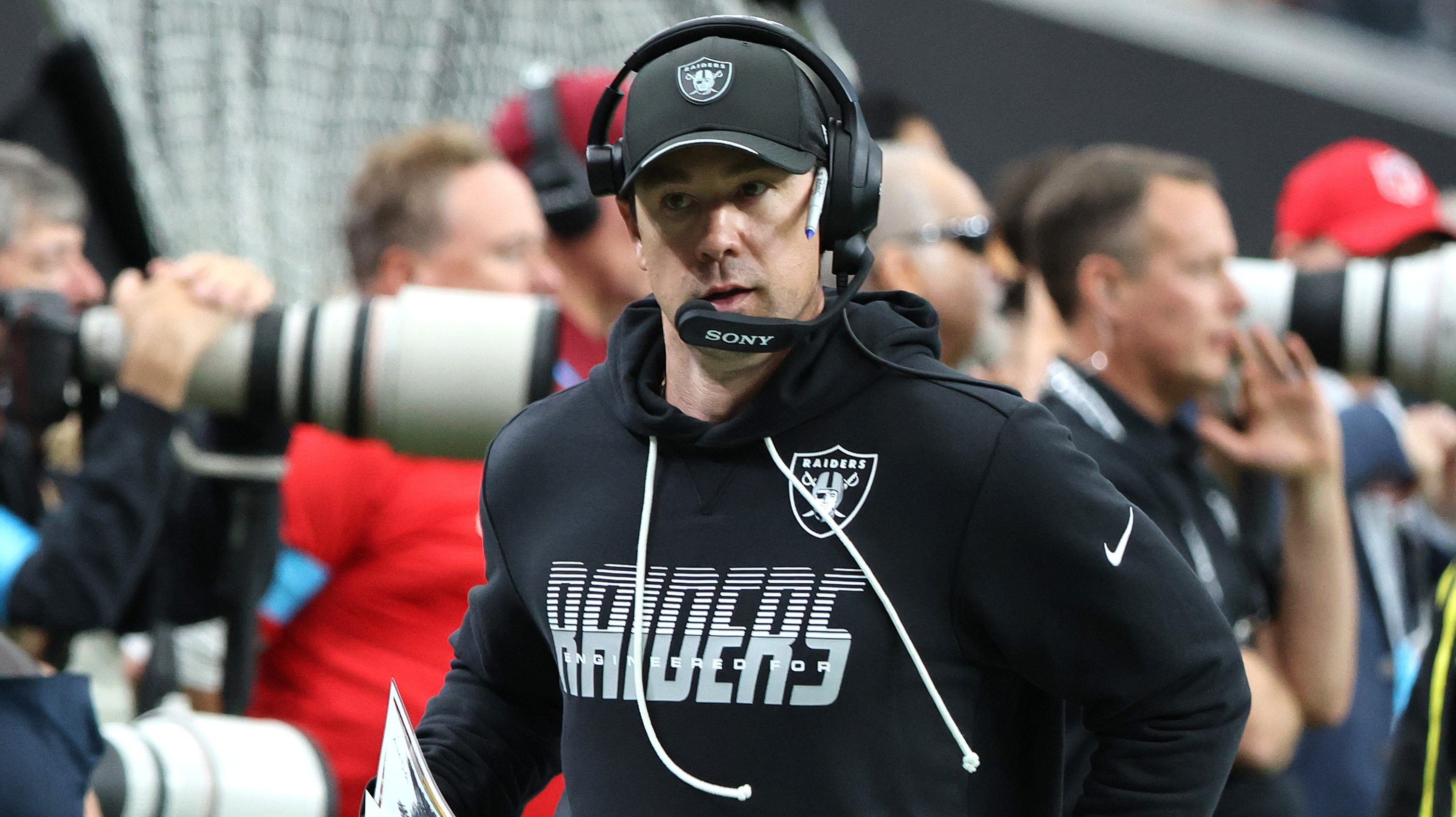 Raiders Considering Major Offensive Move After Week 4 Loss