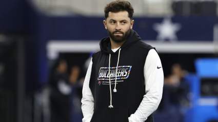 Baker Mayfield Working With & Without Glove at Bucs Practice