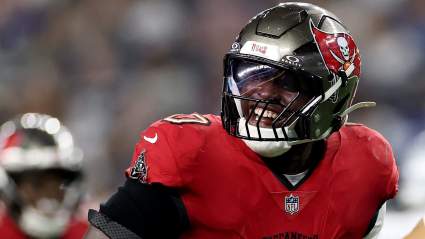 Bears Trade Pitch Swipes Projected $54 Million Sack Artist From Buccaneers