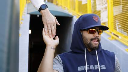 Bears QB Caleb Williams Calls Out Everyone With Video Ahead of Falcons Game