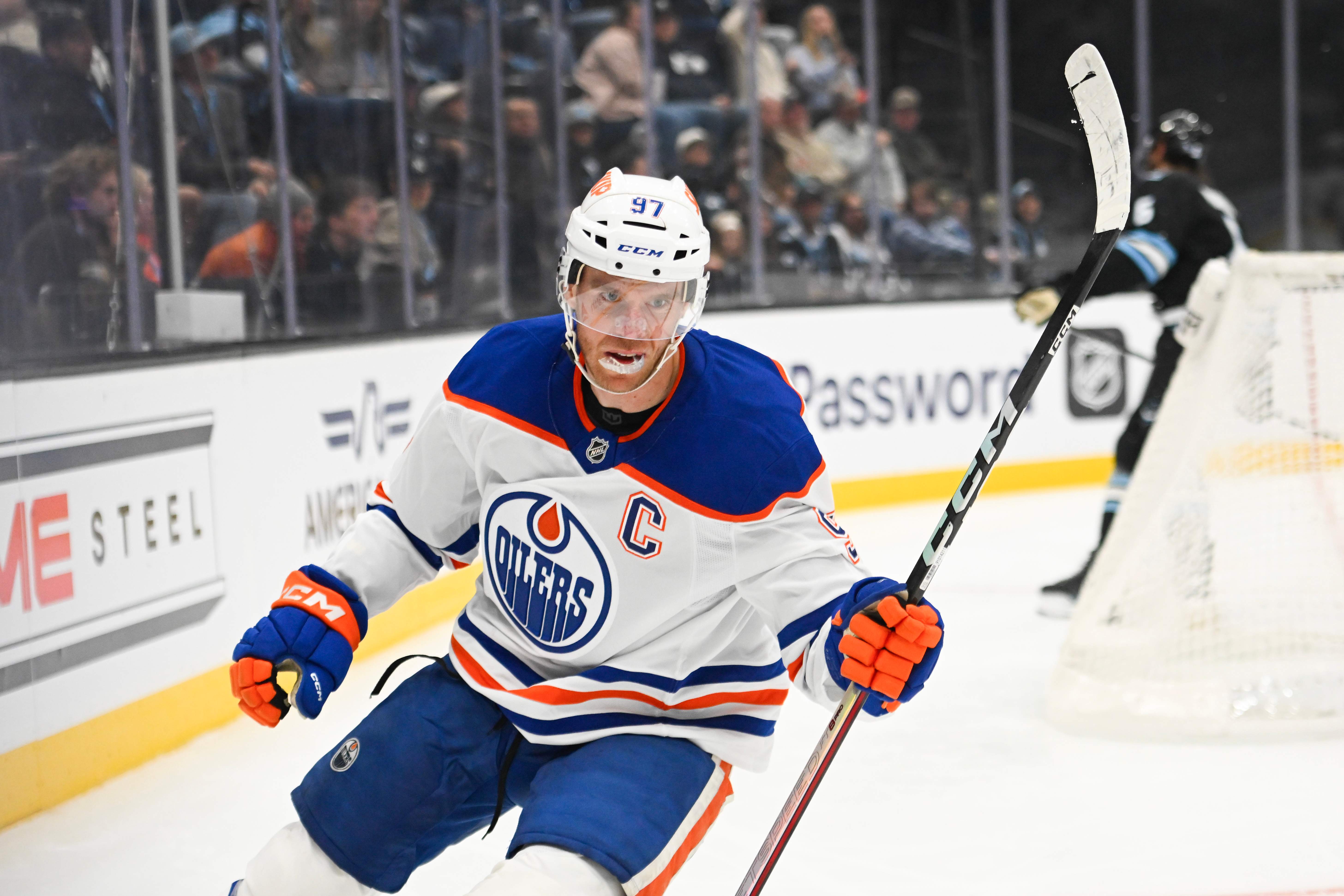 Oilers’ Connor McDavid On Pace To Break Wayne Gretzky’s Season Assists ...
