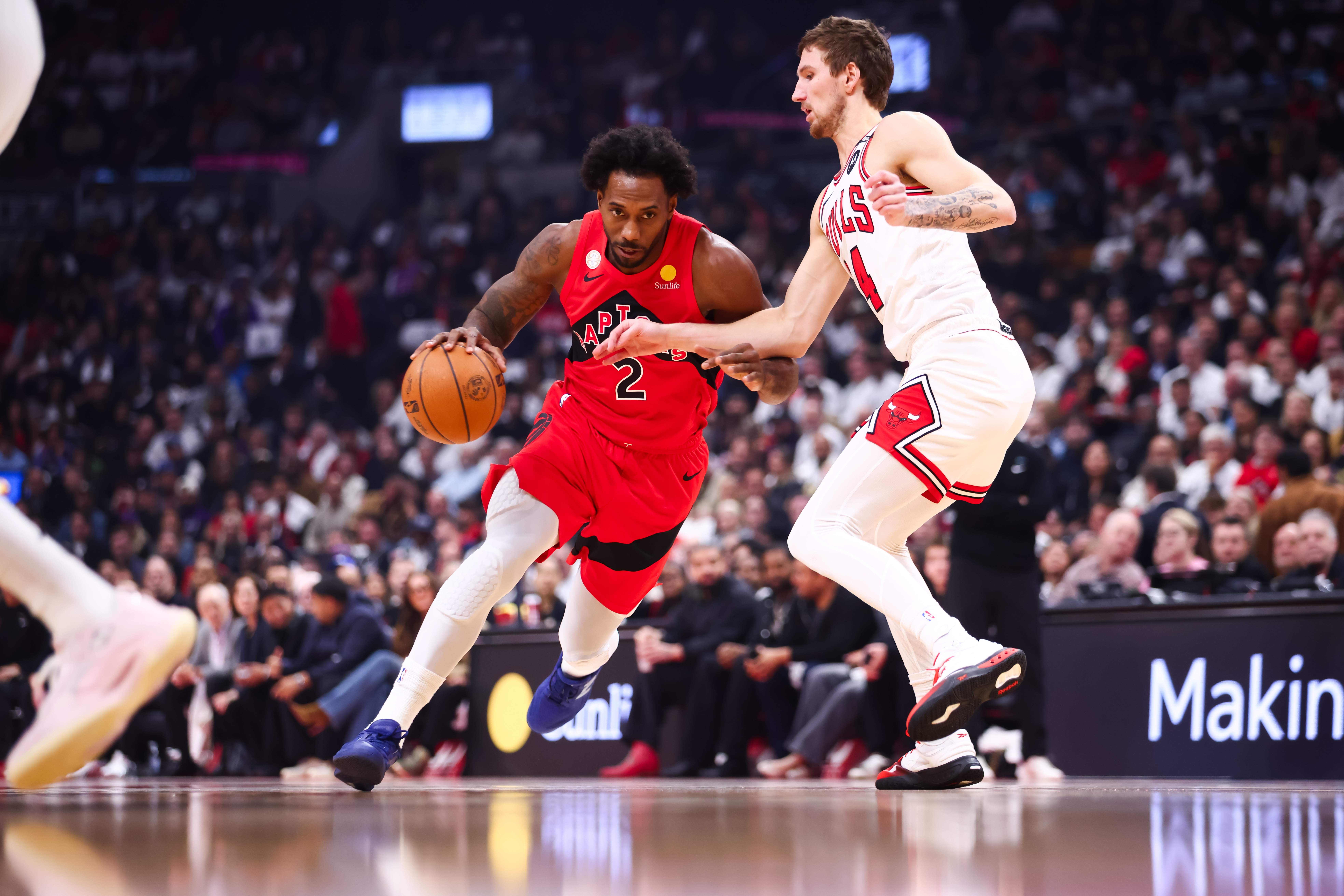 Kawhi Leonard’s Hair, Performance Stand Out in Raptors Return From Clippers