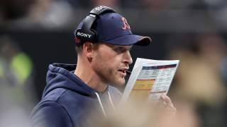 Bears Deliver Good Injury News Regarding Key Offensive Starter Before TNF
