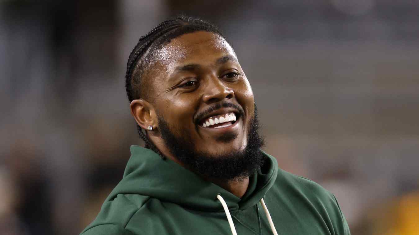 Packers Predicted to Cut Pierre Strong After Josh Jacobs' Return