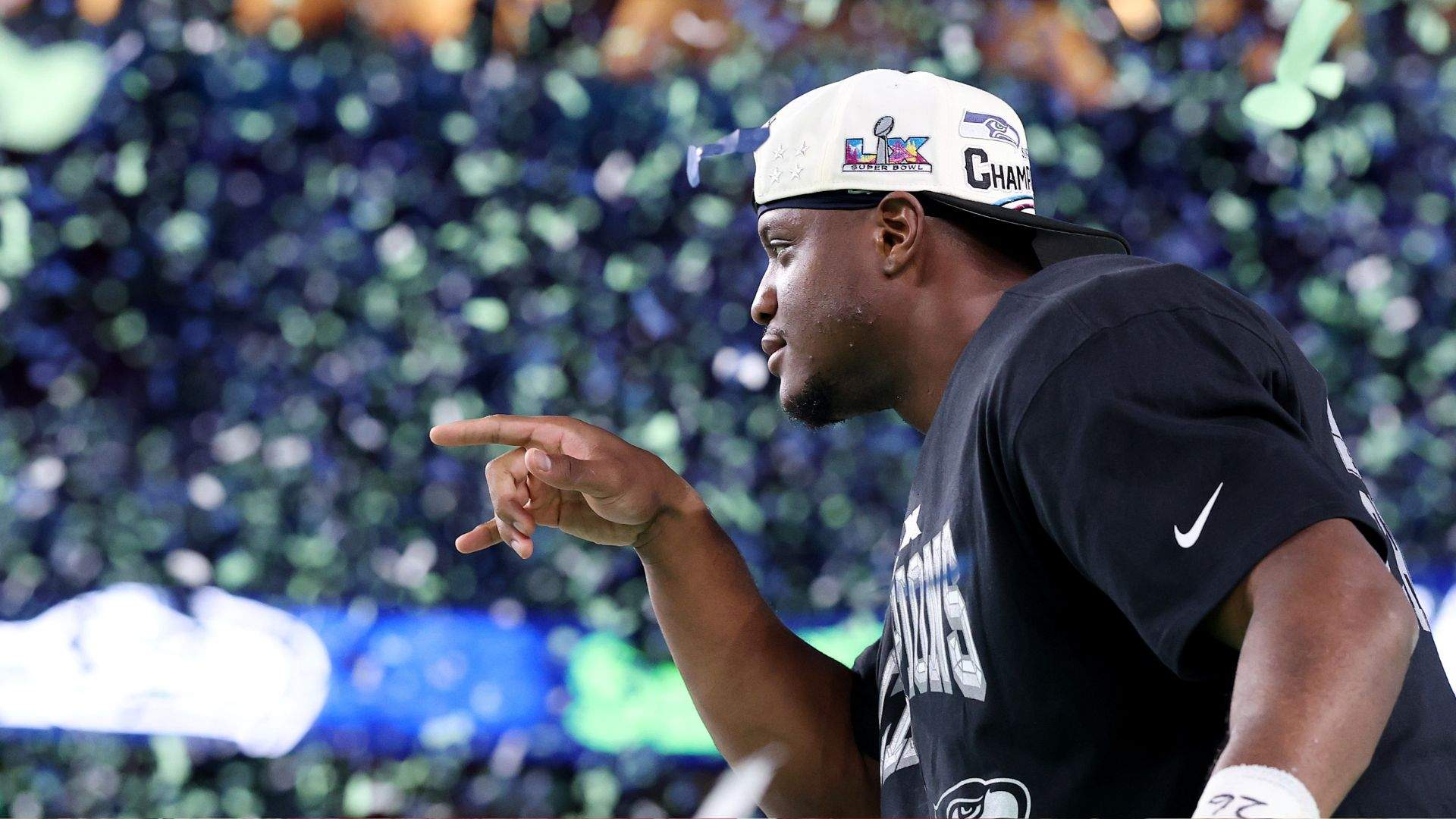 Kenneth Walker Called Out by ‘Drunk’ Seahawks GM in Moment Chiefs Fans Say Sealed His Exit