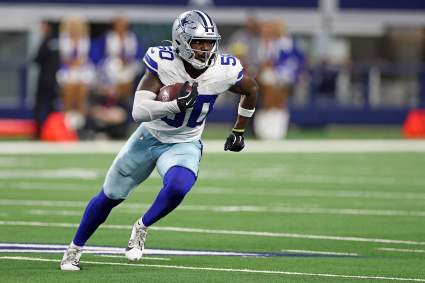 Cowboys LB Earns Surprise Flight Home With Owner Jerry Jones