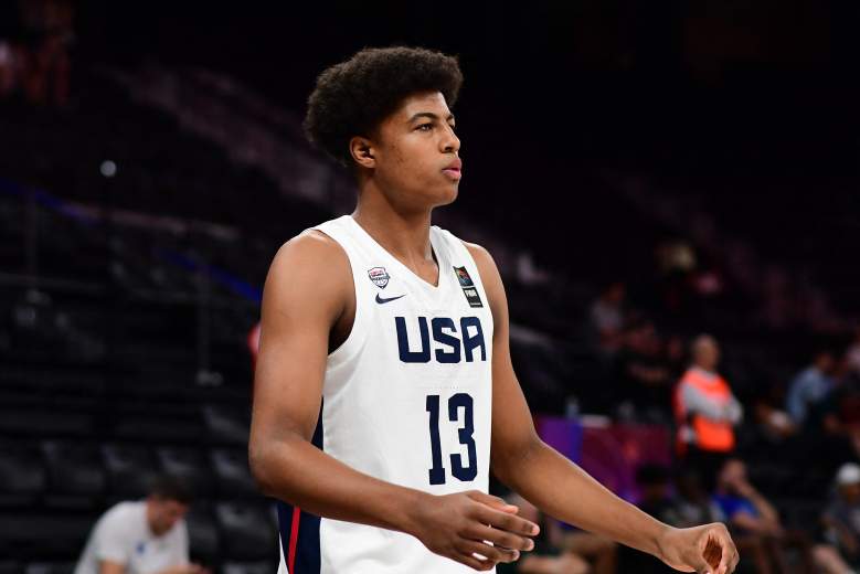 Joaquim Boumtje Boumtje playing basketball for Team USA at the FIBA U17 World Cup.