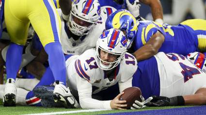 How to Watch Bills Play Rams on Monday Night Football: Kickoff Time, TV & Odds