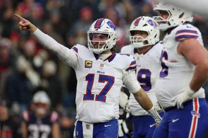 Bills QB Josh Allen Delivers Strong Message to Greg Rousseau After Rams Win