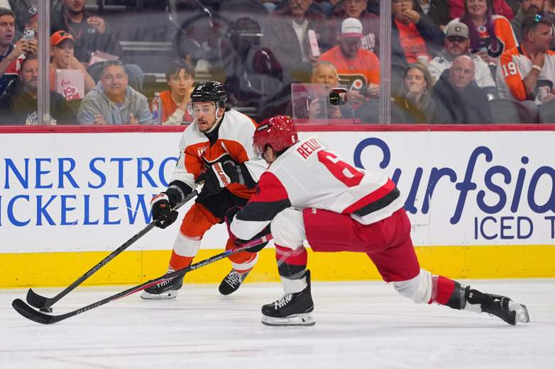 Carolina Hurricanes v Philadelphia Flyers