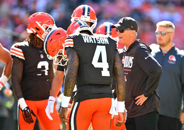 Carolina Panthers v Cleveland Browns