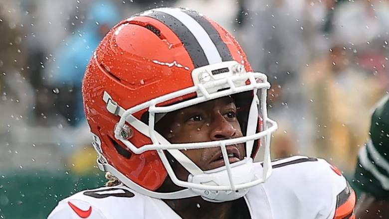 Cleveland Browns receiver Isaiah Bond had some critical drops against the Jets.