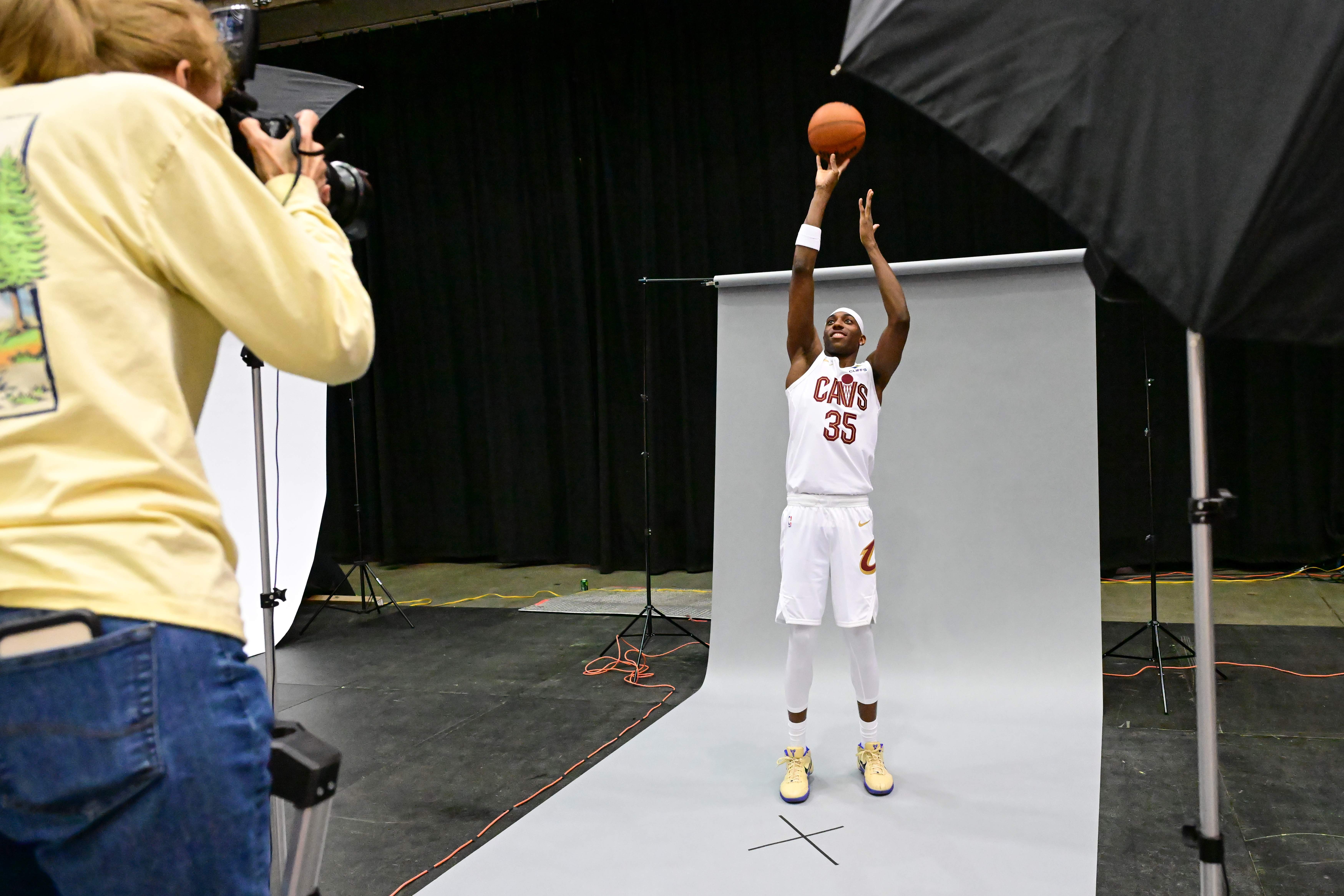 Nae’Quan Tomlin Injury Update: Cavaliers Forward to Miss Several Weeks ...