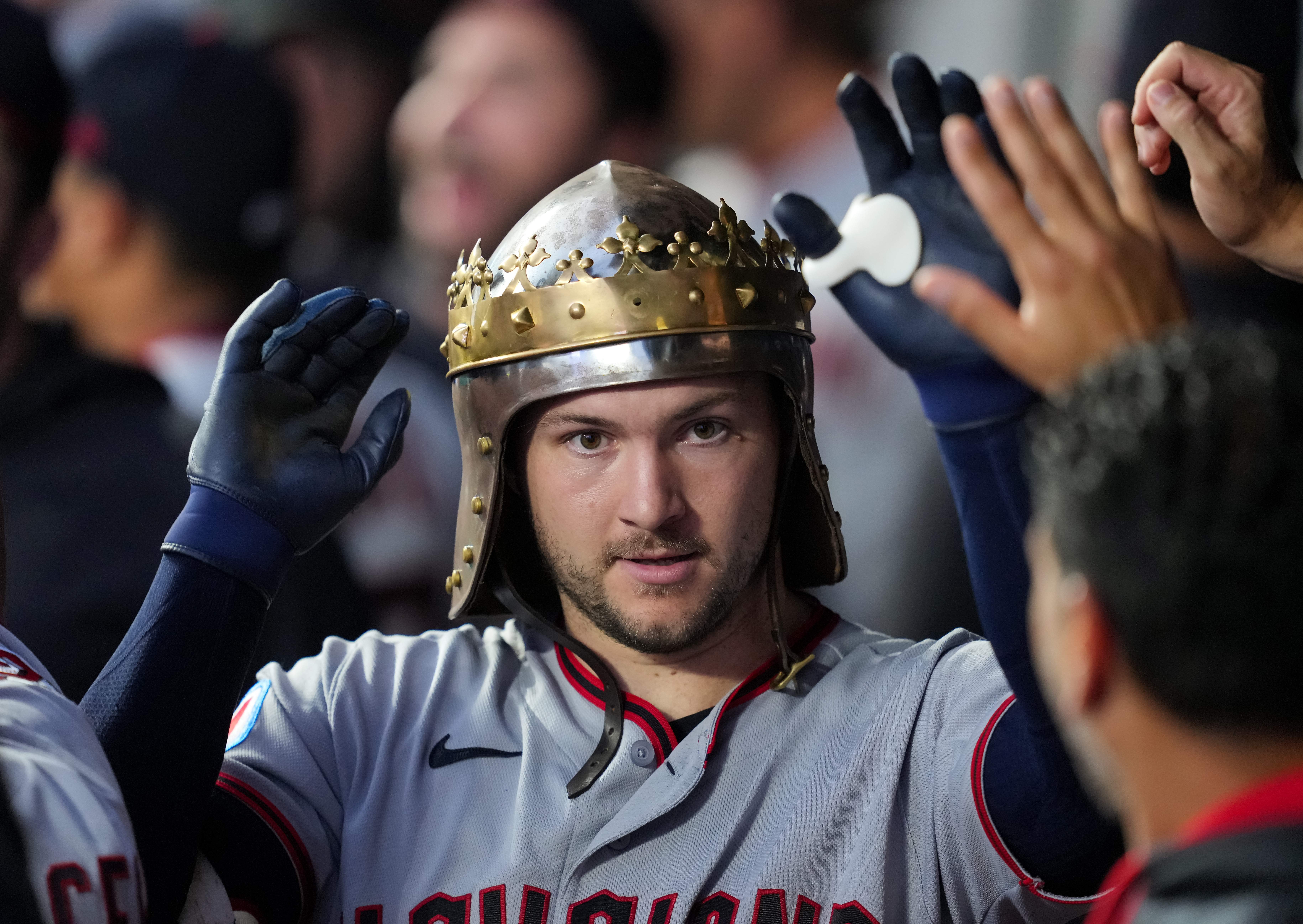 Ex-Giants Catcher Shines in MLB Playoffs After In-Season Trade