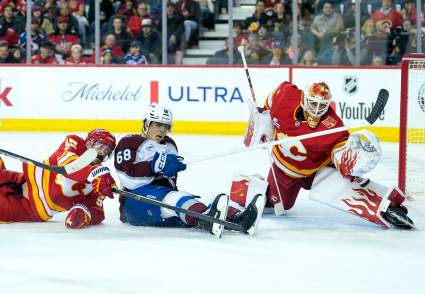 Calgary Flames Goalie Is Putting Early-Season Struggles Behind Him