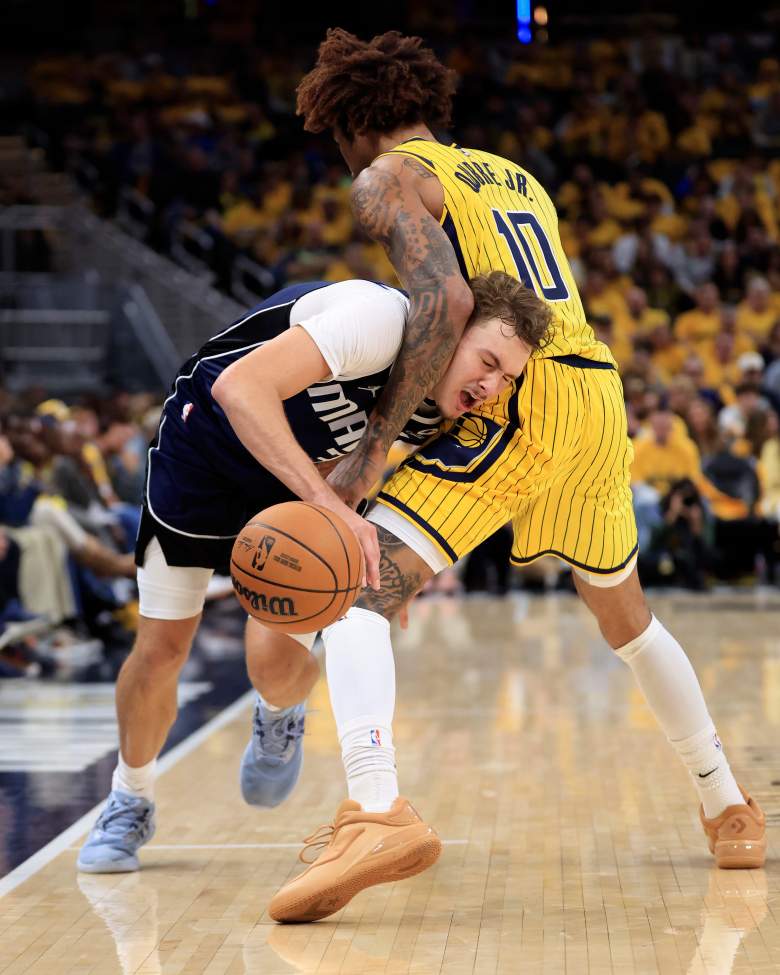 Dallas Mavericks v Indiana Pacers