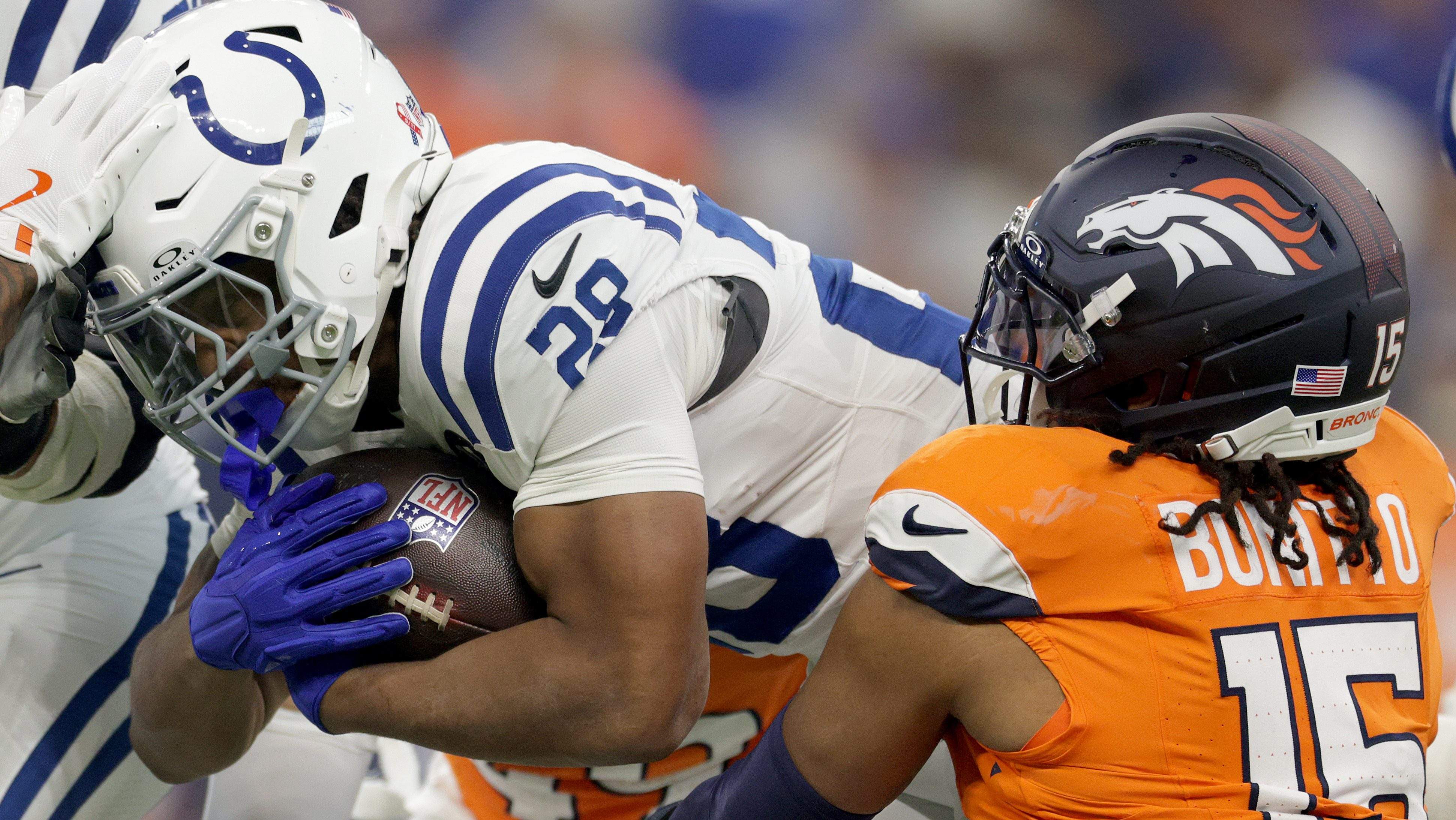 Broncos Circling Trade for $44 Million All-Pro RB: Report