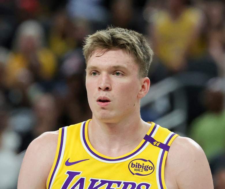 Golden State Warriors v Los Angeles Lakers