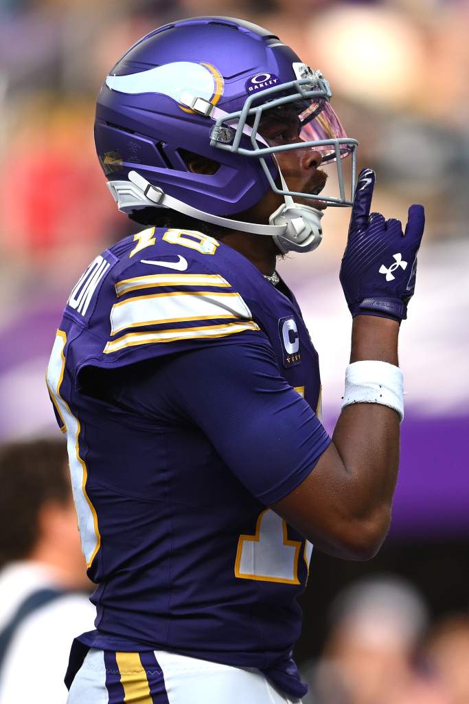 Green Bay Packers v Minnesota Vikings