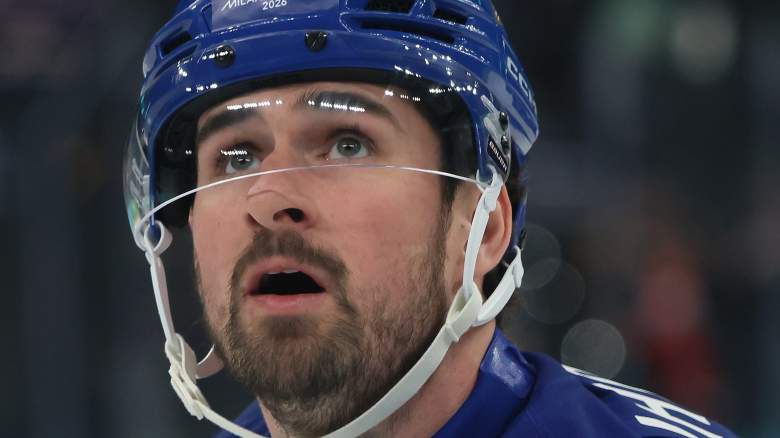 Dylan Larkin is suddenly looking like a great option for the Florida Panthers, given the potential long-term loss of Aleksander Barkov.