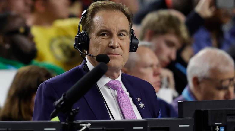 Announcer Jim Nantz calling his final NCAA basketball game