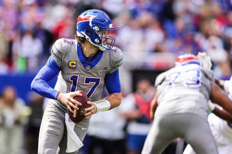 Los Angeles Chargers v Buffalo Bills