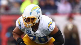 Seahawks’ Pass Rush Draws 1st-Round Chargers Tackle in Key Week 4 Battle