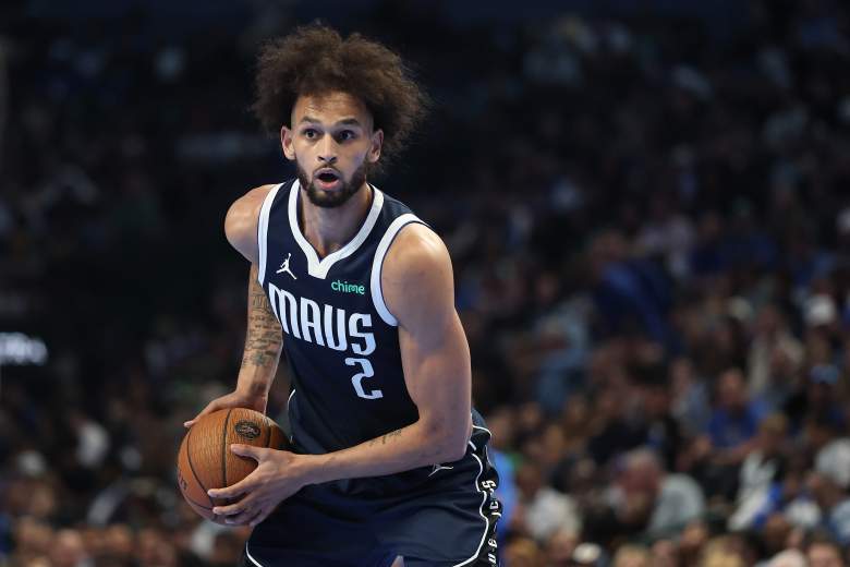 Los Angeles Clippers v Dallas Mavericks