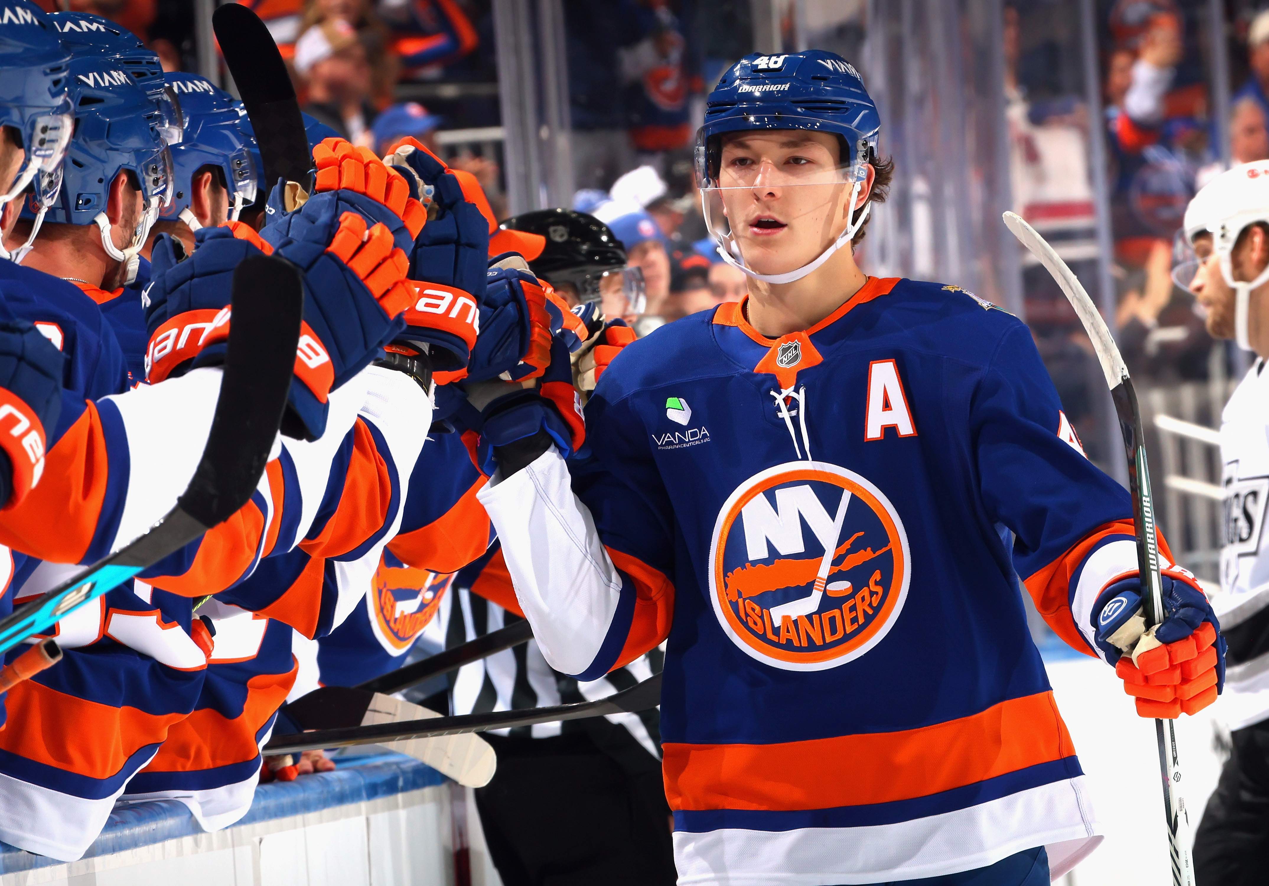 Islanders Young Star Passes Bobby Orr In NHL History