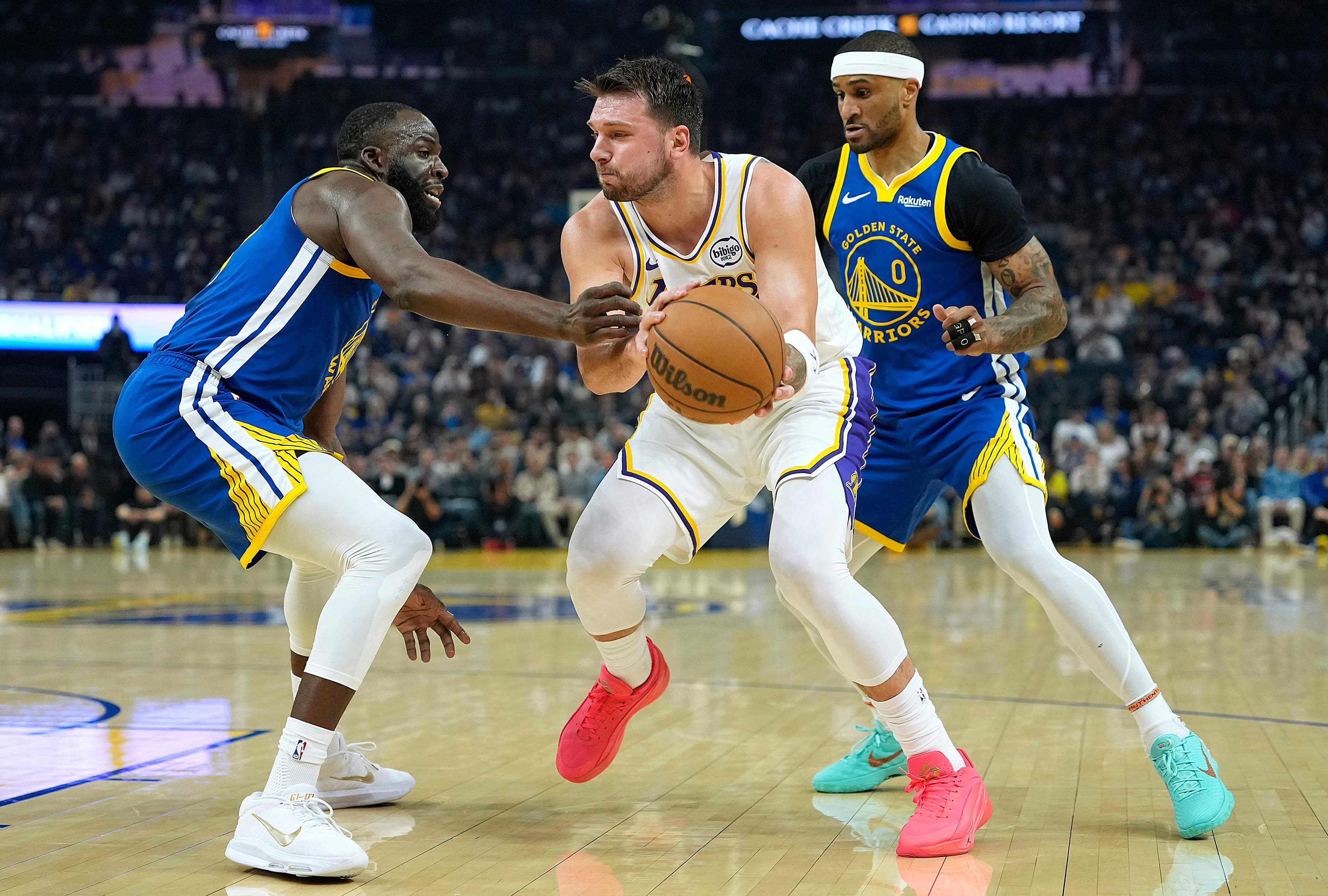 Los Angeles Lakers v Golden State Warriors