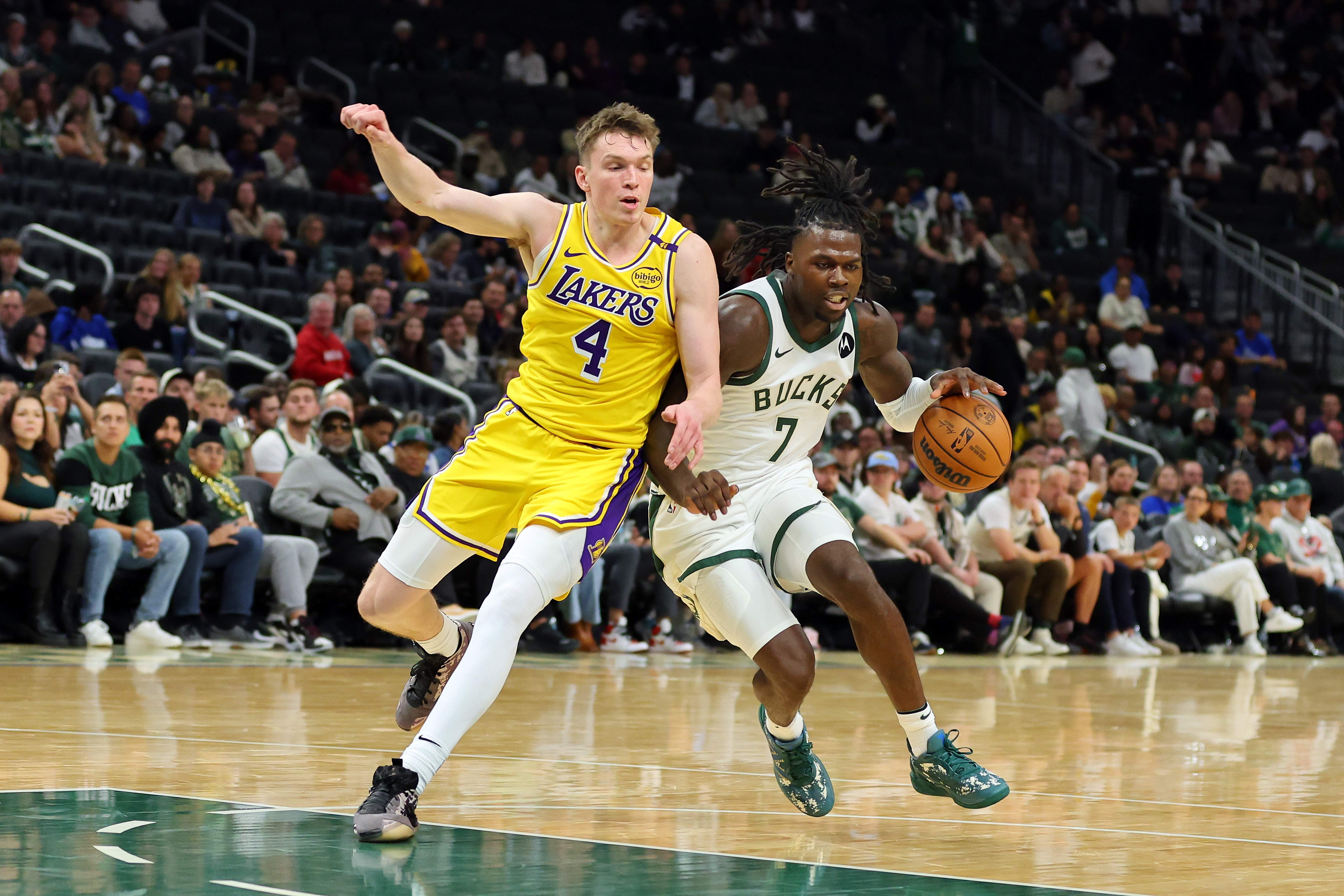 Los Angeles Lakers v Milwaukee Bucks