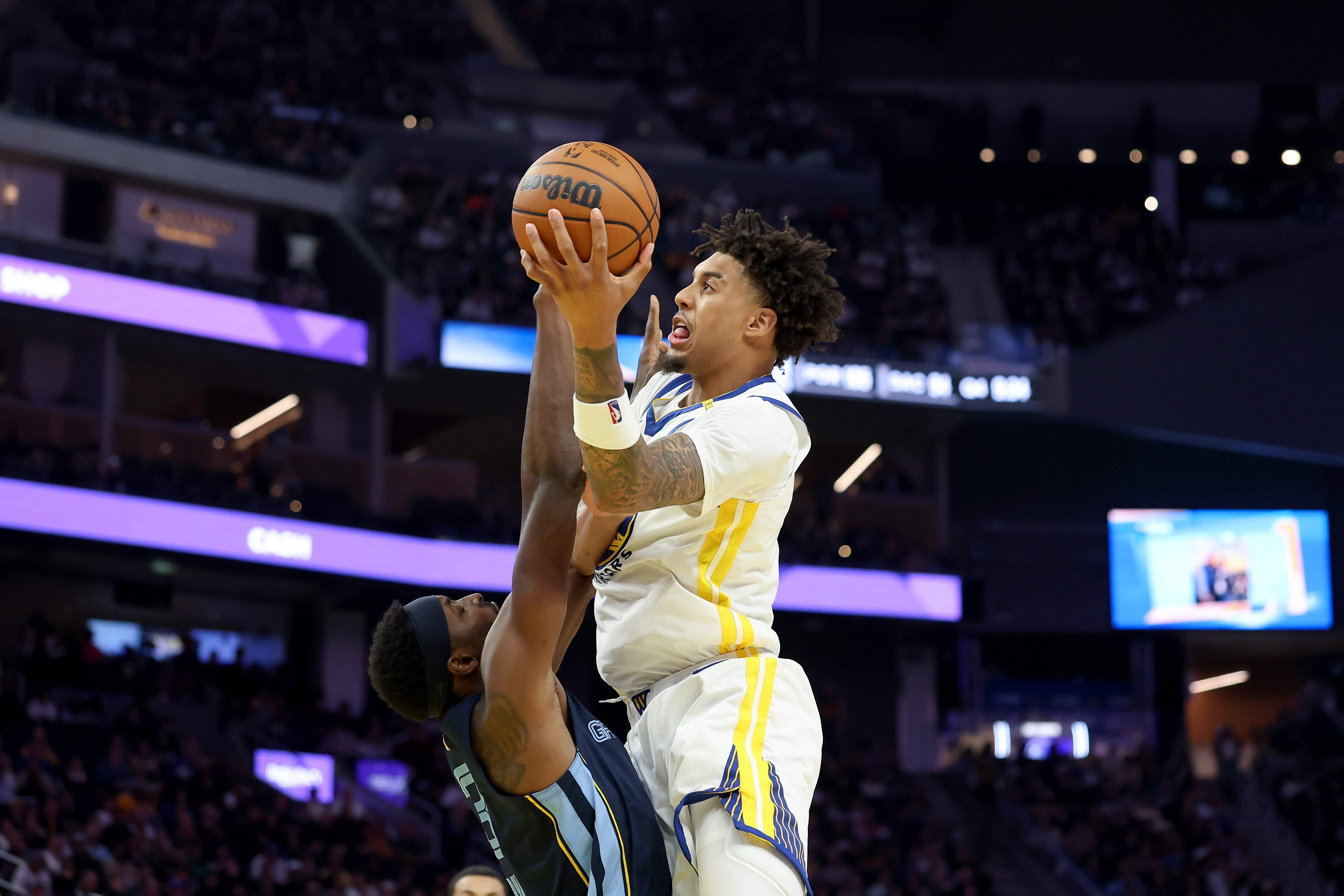 Memphis Grizzlies v Golden State Warriors