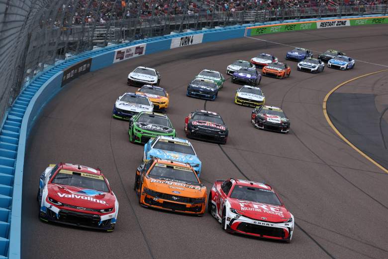 NASCAR Faces Pressure to Fix Phoenix Raceway’s Brutal Dogleg