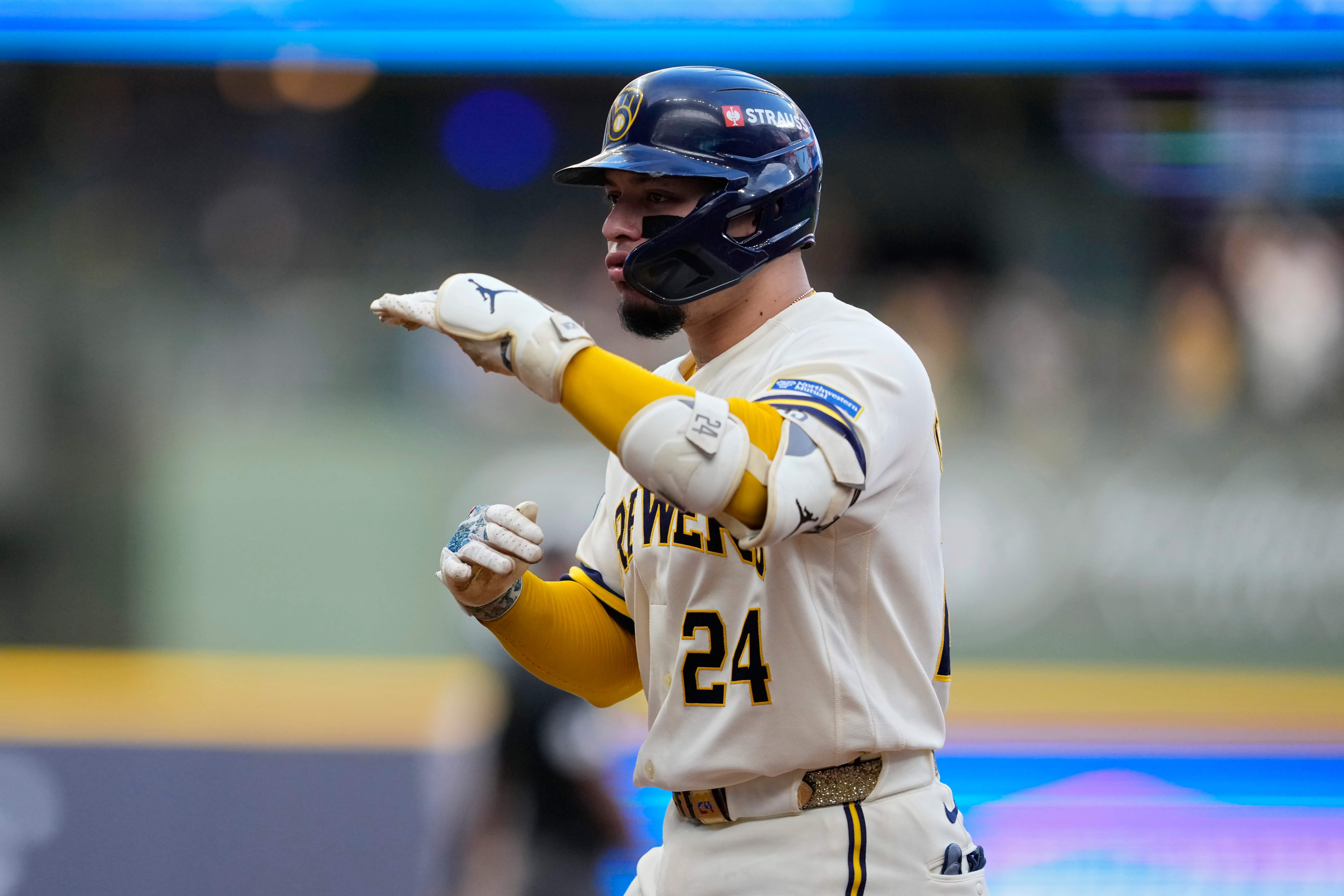 National League Championship Series: Los Angeles Dodgers v Milwaukee Brewers - Game Two